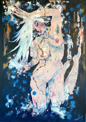 woman underwater 2